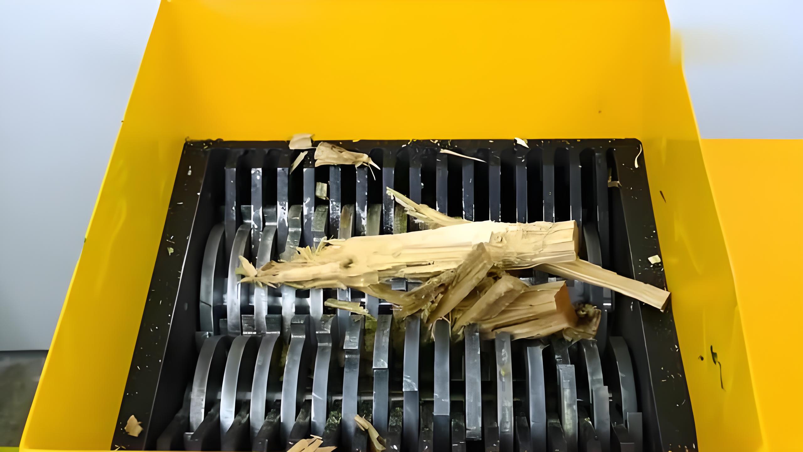 <strong>木材再利用新紀(jì)元：選擇我們的木頭撕碎機，共創(chuàng)綠色未來</strong>