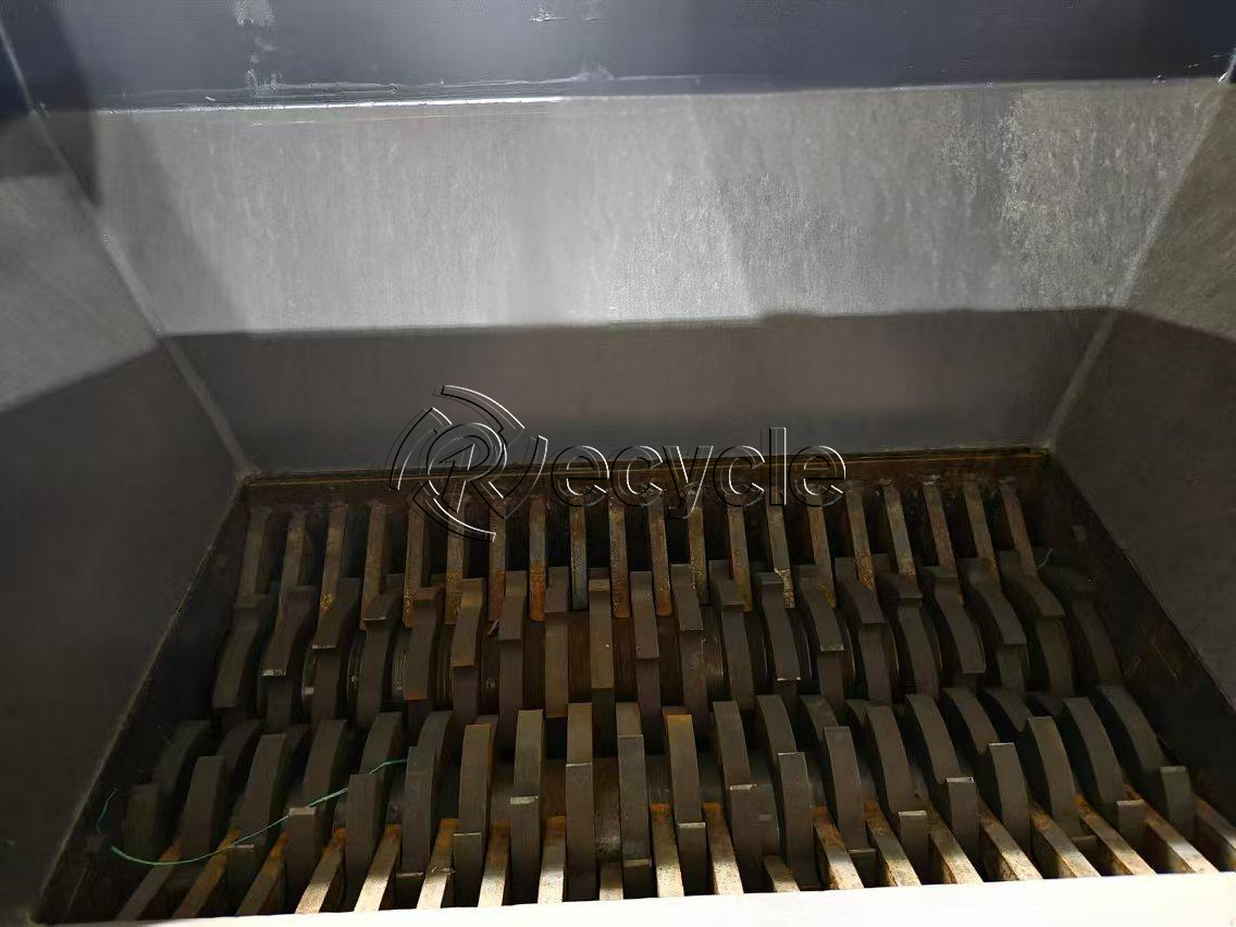 雙軸撕碎機.jpg